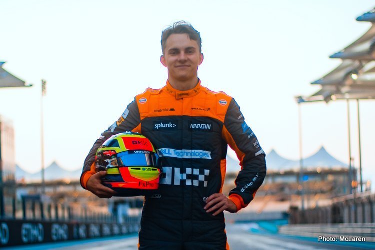 Oscar Abu dhabio test mclaren f1