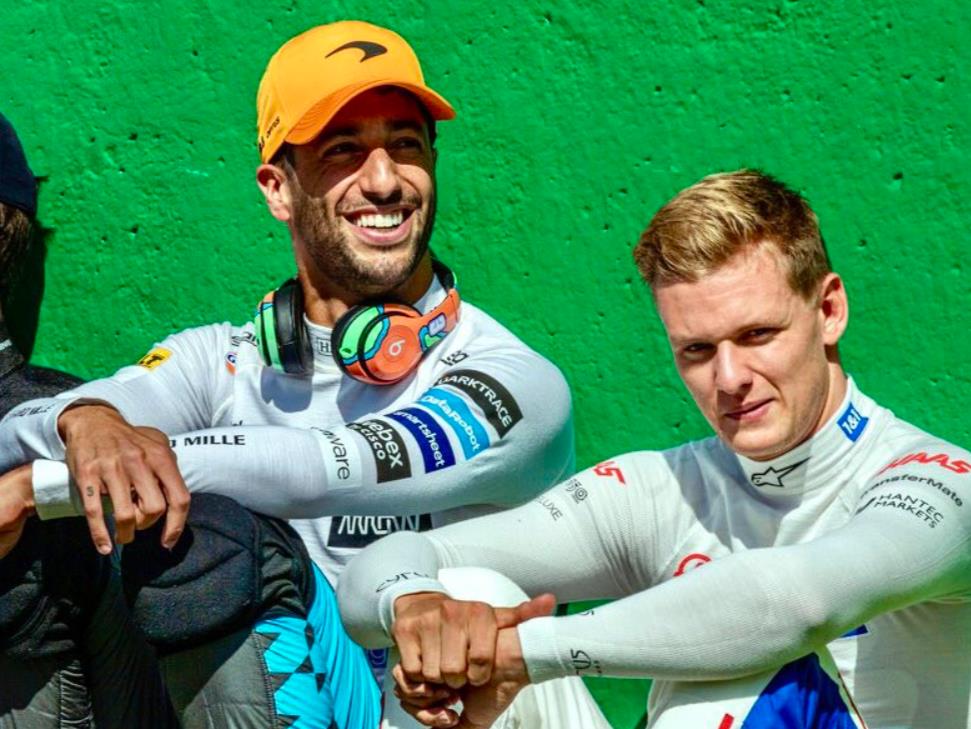 Daniel Ricciardo & Mick Schumacher Receive Golden 6 Word Advice Amid F1 Troubles: “You Need to Concentrate...”