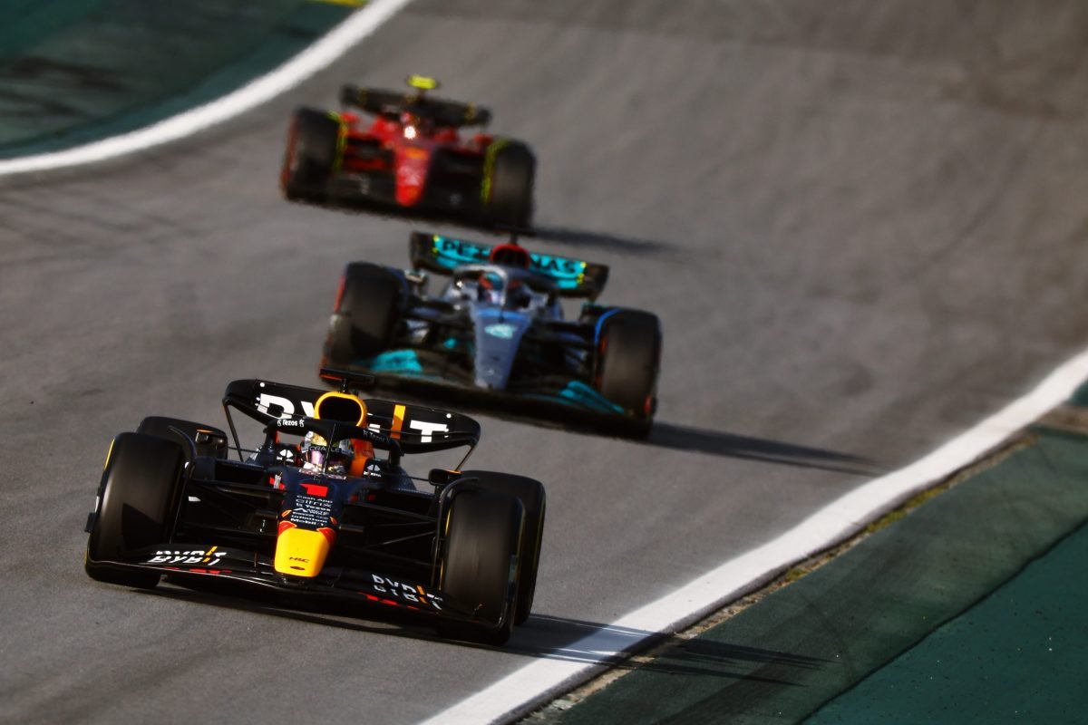 Newey: Ferrari, Mercedes want to be 'right back' in F1 title fight