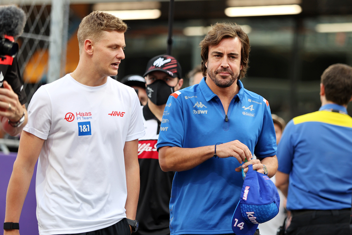Alonso: Returning F1 drivers can’t underestimate the challenge