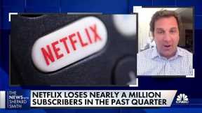 Evidence suggests an ad-supported service will help Netflix add subscribers, says Puck's Belloni