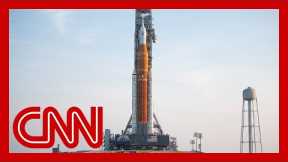 NASA tries again to launch massive rocket