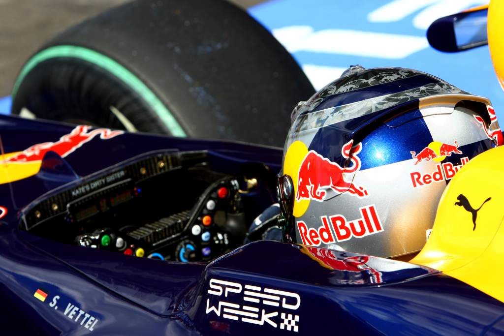 Vettel to run classic Red Bull helmet as Mateschitz tribute