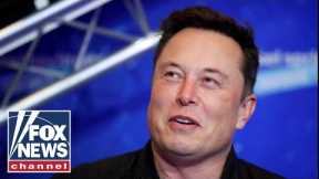 Elon Musk teases release of info on Hunter Biden laptop censorship