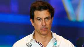  Toto Wolff kicks off 2023 F1 rivalry with playful swipe at Red Bull boss Christian Horner 
