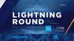 Cramer's Lightning Round: Riot Platforms, Robinhood Markets and Portillo's