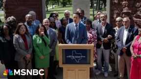 Texas Democrats return to the state, ending two-week standoff over redistricting