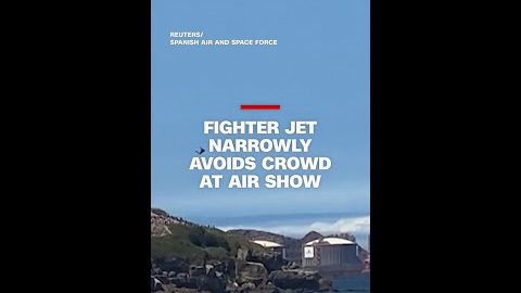 Watch F-18 fighter jet perform evasive maneuvers to avoid crashing into audience at airshow