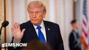 Jim VandeHei: Trump heads into SOTU with Republicans 'really, really worried'