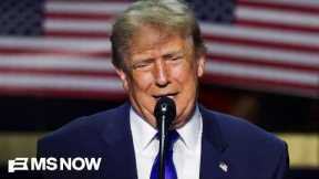 Trump promises voters $5000 for GOP win at BIZARRE midterm convention